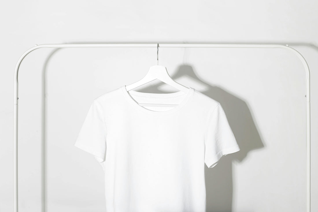Capsule Wardrobe 2025: 6 Essential Basics for Spring/Summer
